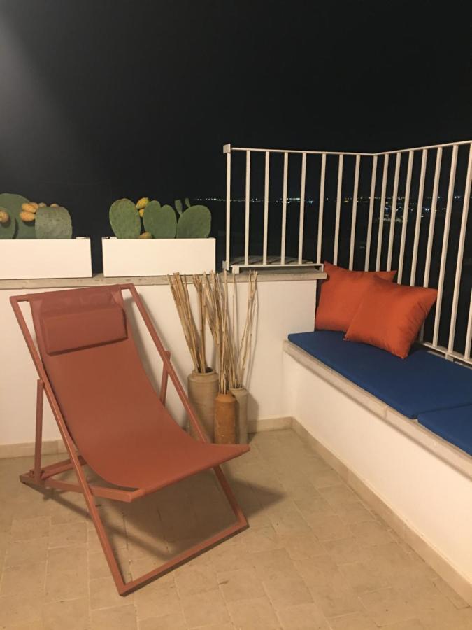 Апартаменти La Terrazza Sul Mare - Dimora Di Charme Джовінаццо Екстер'єр фото