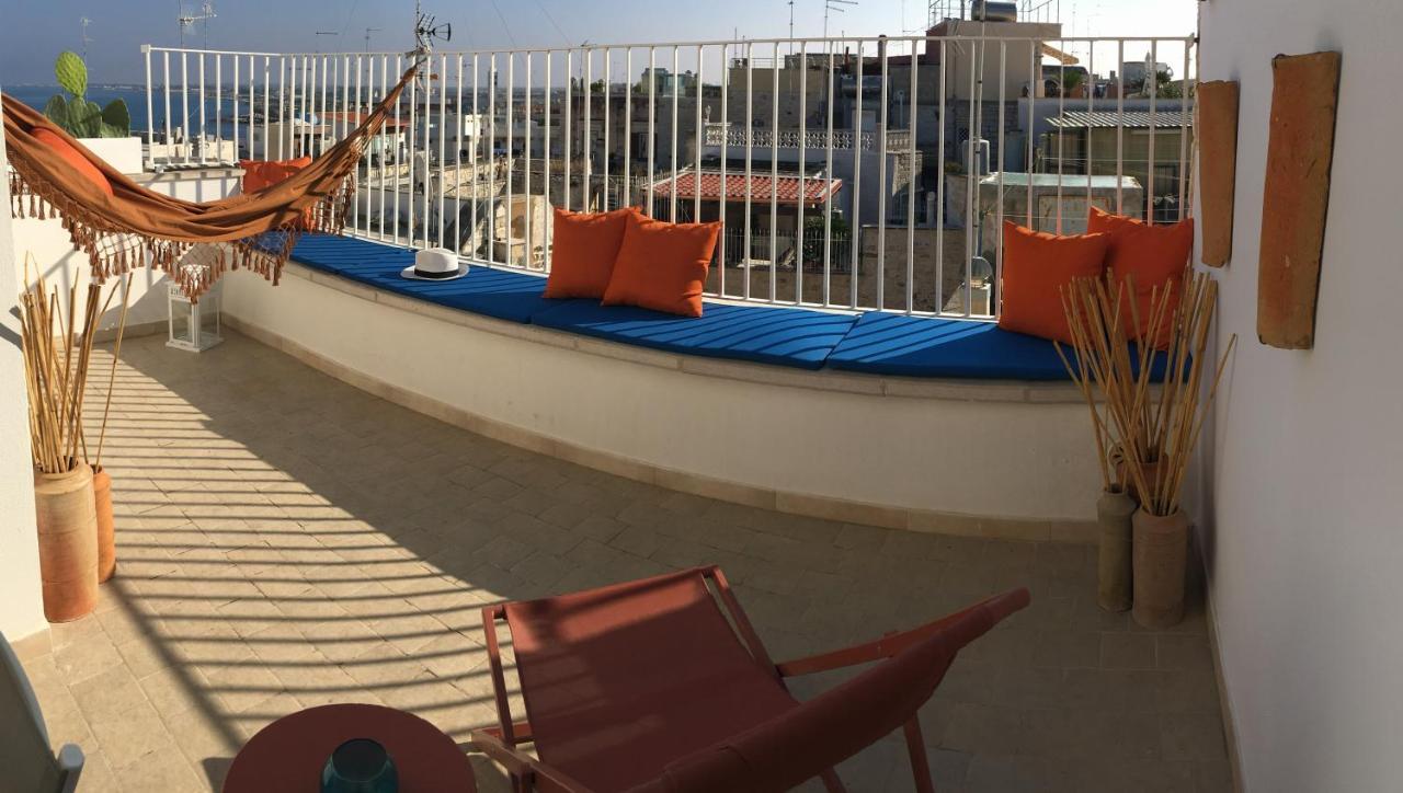Апартаменти La Terrazza Sul Mare - Dimora Di Charme Джовінаццо Екстер'єр фото